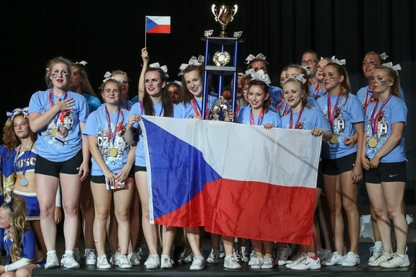 me_cheerleading_finsko.jpg
