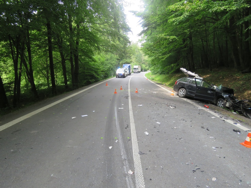 celni stret oktavie autobus luhacovice PCR 04062018 2